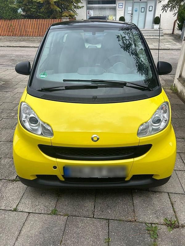 Gelb Gebraucht 2007 Smart ForTwo Coupé Pure Coupé | 2.999 € (Fairer Preis) - Bild 1/4