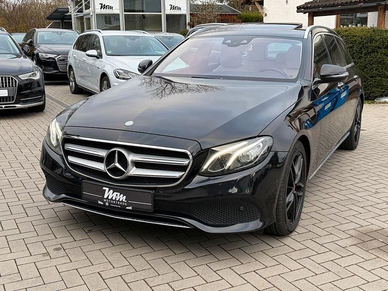 Gebraucht Mercedes E250 Business 211 PS (155 kW) 2017 Schwarz Kombi