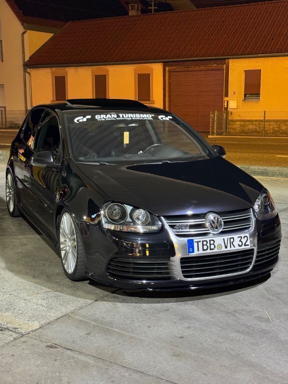 Schwarz Gebraucht 2006 VW Golf V R Limousine | 12.000 € (Fairer Preis) - Bild 1/4