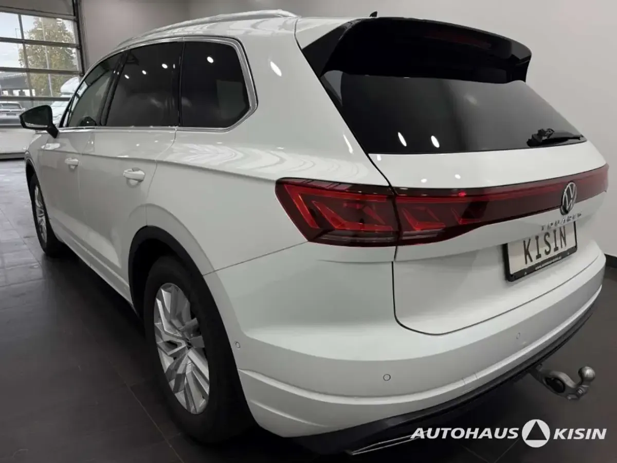 Gebraucht VW Touareg Elegance 231 PS (169 kW) 2025 Weiß SUV