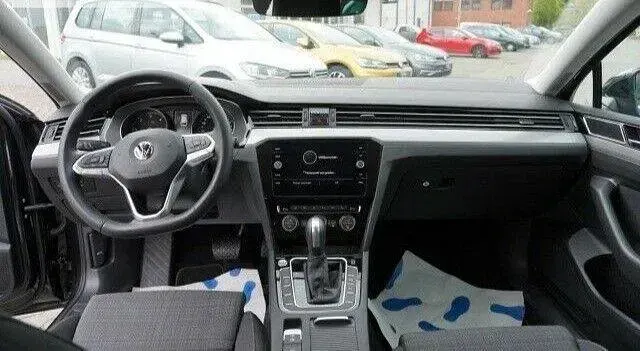 Gebraucht VW Passat Comfortline 190 PS (139 kW) 2019 Grau Kombi