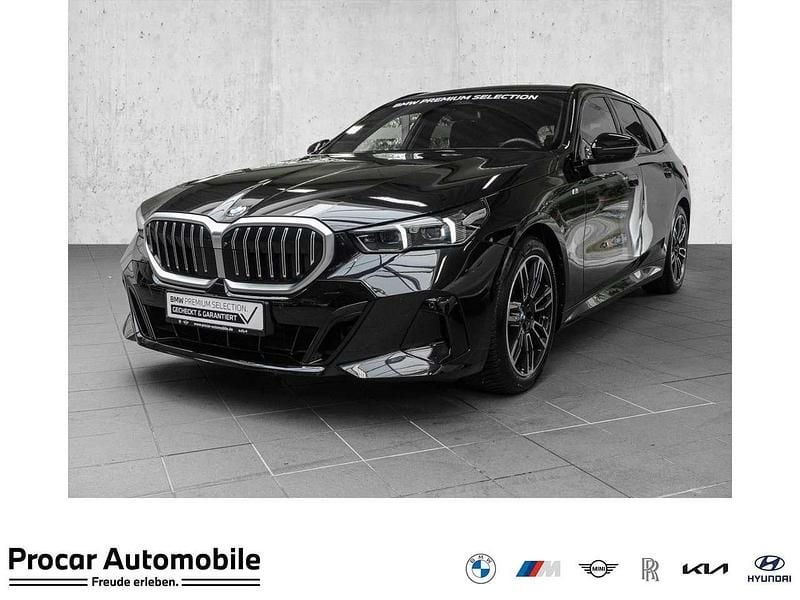Schwarz Gebraucht 2024 BMW 520 M Sport Kombi | 51.240 € (Guter Preis) - Bild 1/3