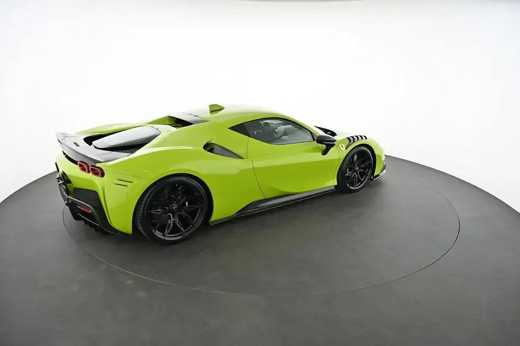 Gebraucht Ferrari SF90 2024 Grün