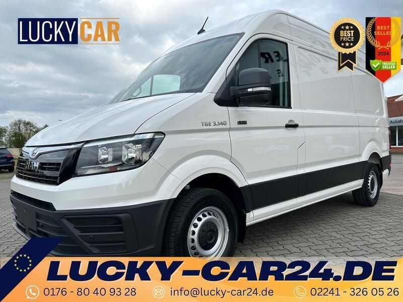 Candy weiß Neu 2024 VW Crafter Van | 51.735 € (Teuer) - Bild 1/4