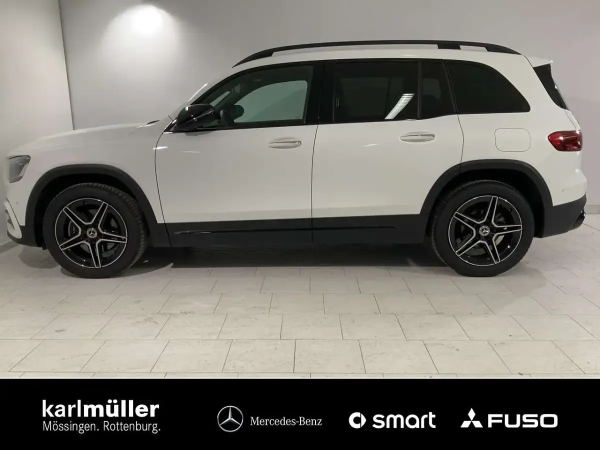 Gebraucht Mercedes GLB200 AMG 163 PS (119 kW) 2024 Unilack polarweiß SUV