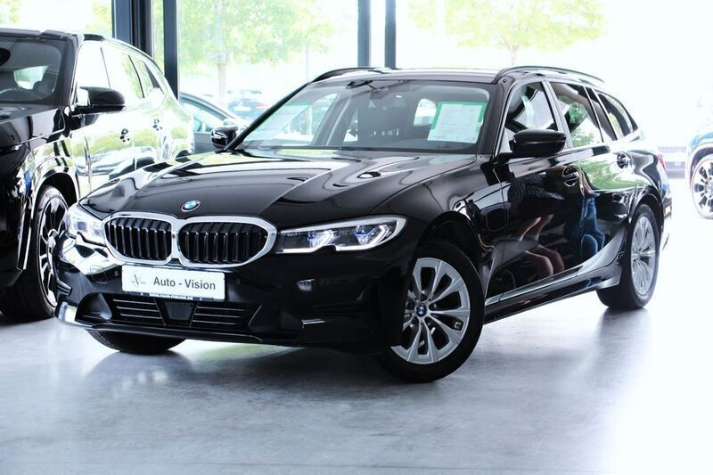 Schwarz ii Gebraucht 2022 BMW 318 Advantage Kombi | 22.700 € (Fairer Preis) - Bild 1/3