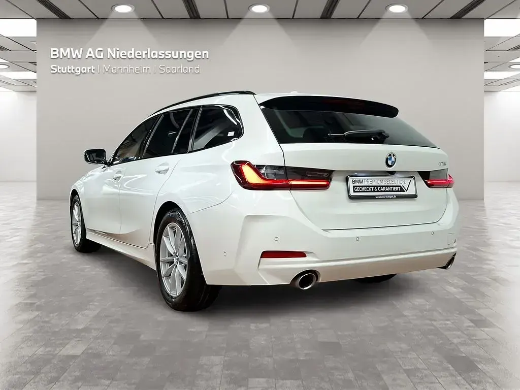 Gebraucht BMW 318 156 PS (114 kW) 2025 Weiß Kombi