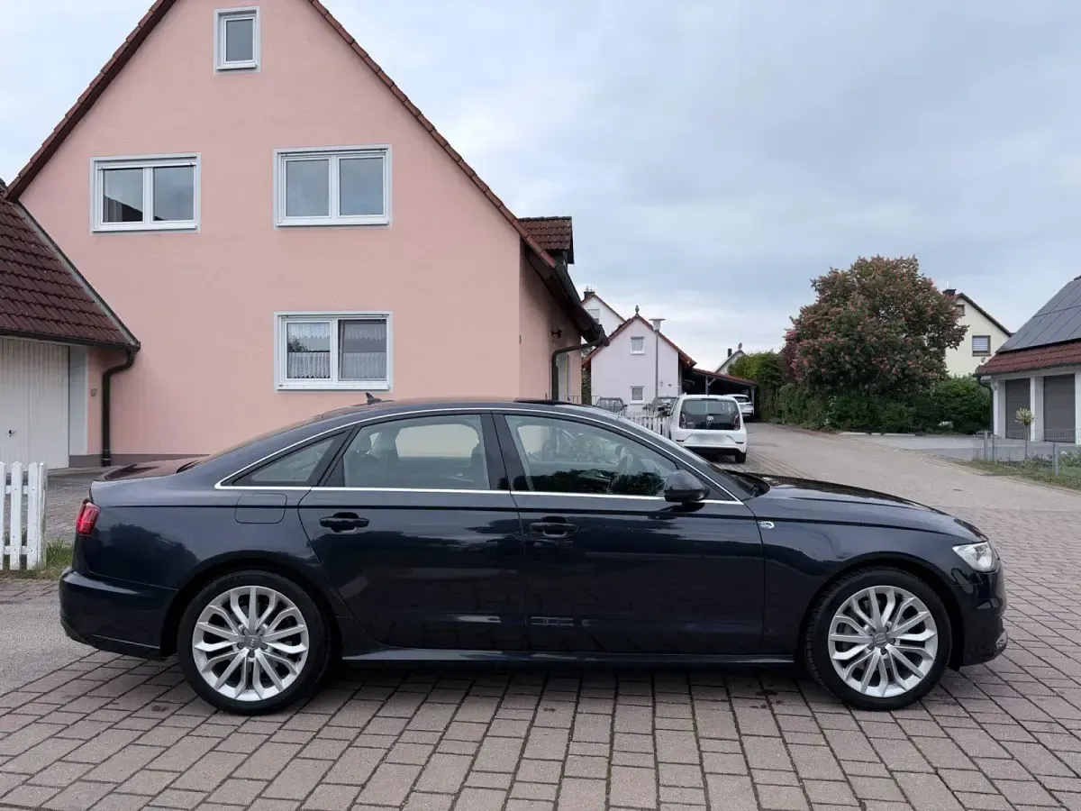 Gebraucht Audi A6 218 PS (160 kW) 2016 Blau Limousine