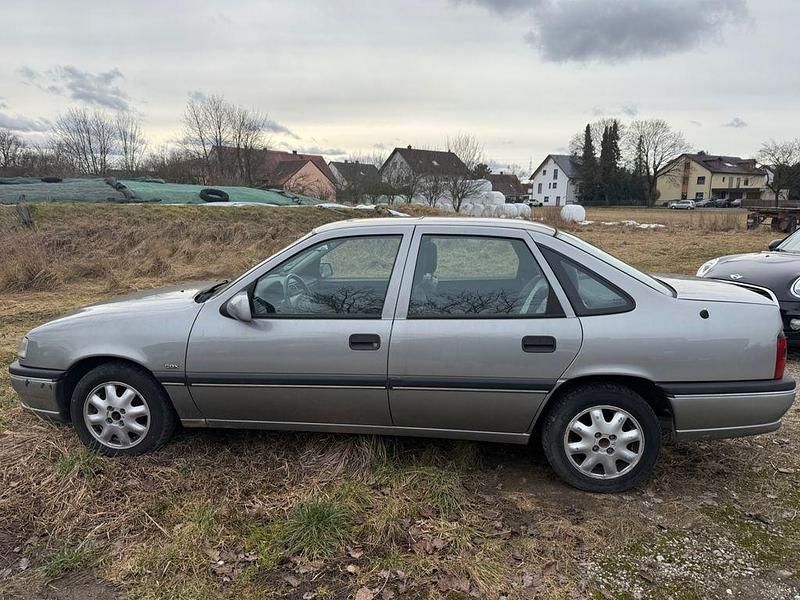 Gebraucht Opel Vectra 116 PS (85 kW) 1995 Gold Limousine