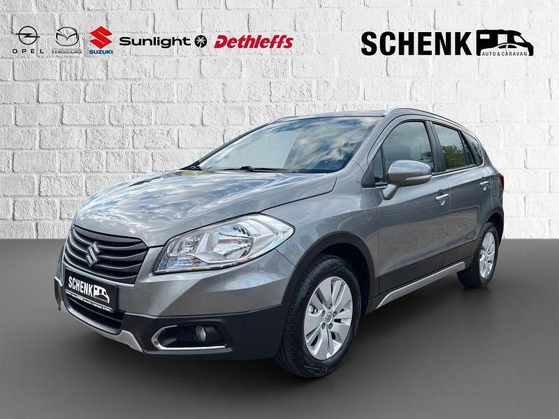 Grau Gebraucht 2014 Suzuki SX4 S-Cross Comfort SUV | 12.690 € (Fairer Preis) - Bild 1/4