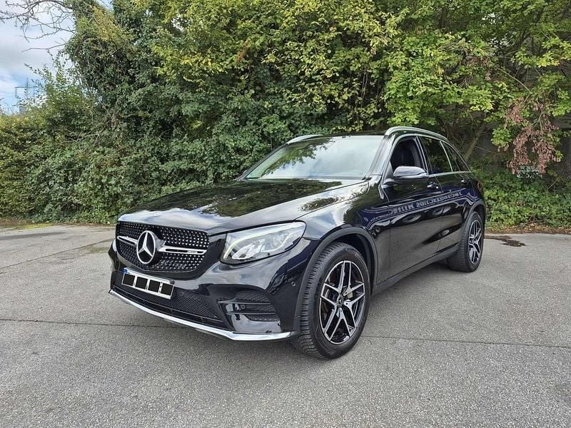 Schwarz Gebraucht 2019 Mercedes GLC250 AMG line SUV | 27.999 € (Fairer Preis) - Bild 1/4