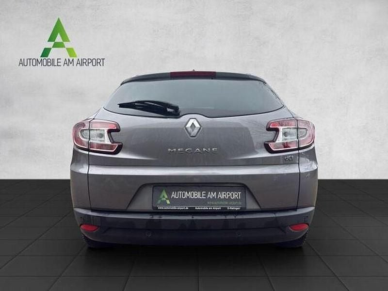 Gebraucht Renault Mégane III LIMITED 110 PS (80 kW) 2015 Schwarz Limousine