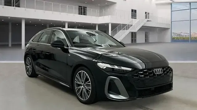 Second-hand Audi A5 S-line plus 204 CP (150 kW) 2026 Negru Break