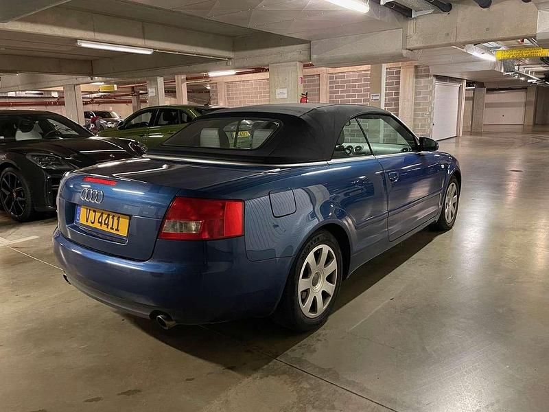 Gebraucht Audi A4 Cabriolet Comfort 170 PS (125 kW) 2002 Blau Cabrio