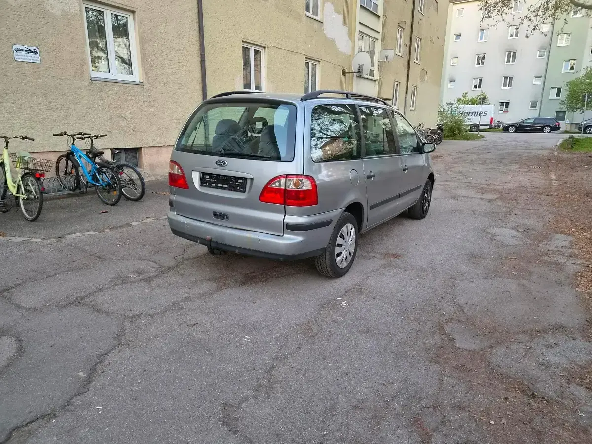 Gebraucht Ford Galaxy 116 PS (85 kW) 2005 Grau Van / Kleinbus