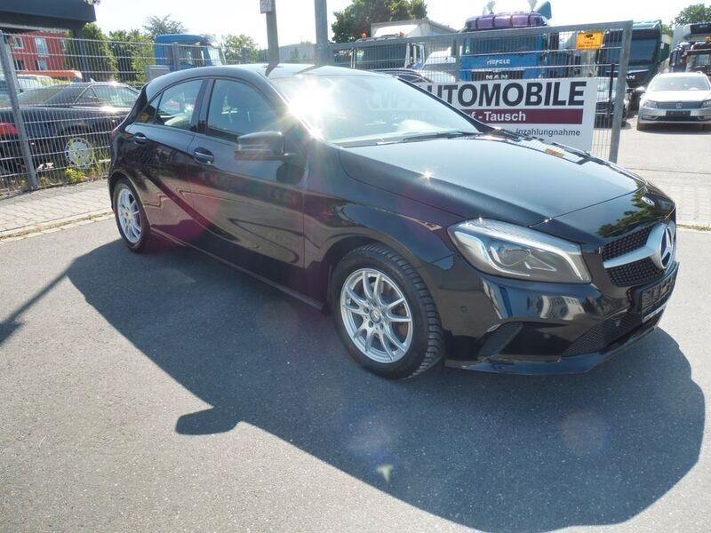 Gebraucht Mercedes A200 156 PS (114 kW) 2018 Schwarz Limousine