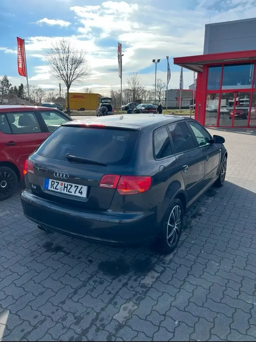 Gebraucht Audi A3 Design 125 PS (91 kW) 2009 Grau Kleinwagen