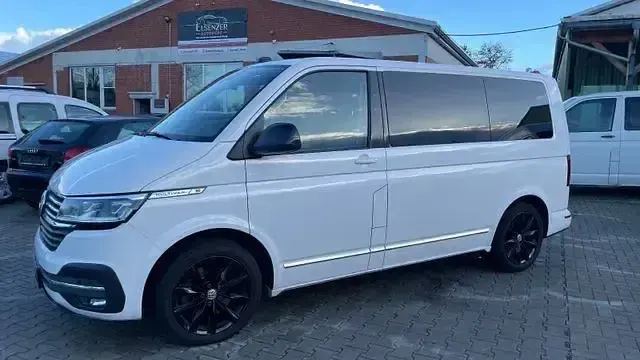 Usado VW Multivan Generation Six 204 HP (150 kW) 2021 Andere Monovolume