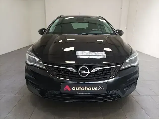 Gebraucht Opel Astra 110 PS (80 kW) 2022 Schwarz Limousine