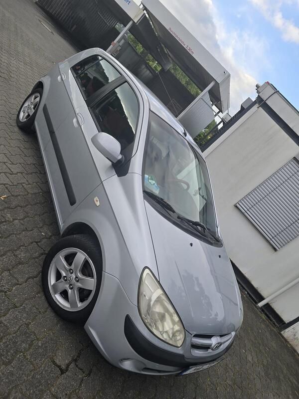 Grau Gebraucht 2006 Hyundai Getz Kleinwagen | 3.200 € (Etwas zu teuer) - Bild 1/4