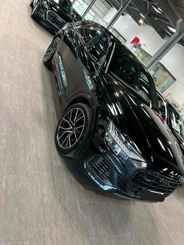 Schwarz Gebraucht 2023 Audi Q8 S-Line SUV | 76.999 € (Superpreis) - Bild 1/4