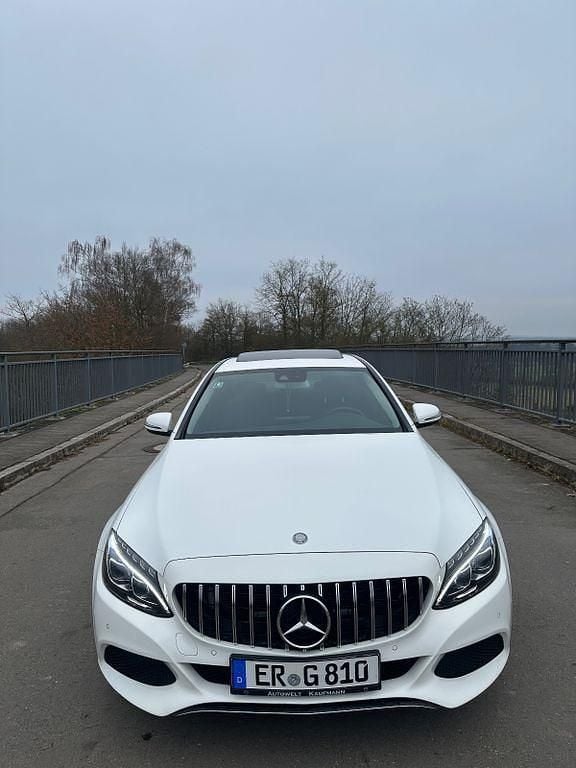 Gebraucht Mercedes C200 184 PS (135 kW) 2016 Weiß Limousine