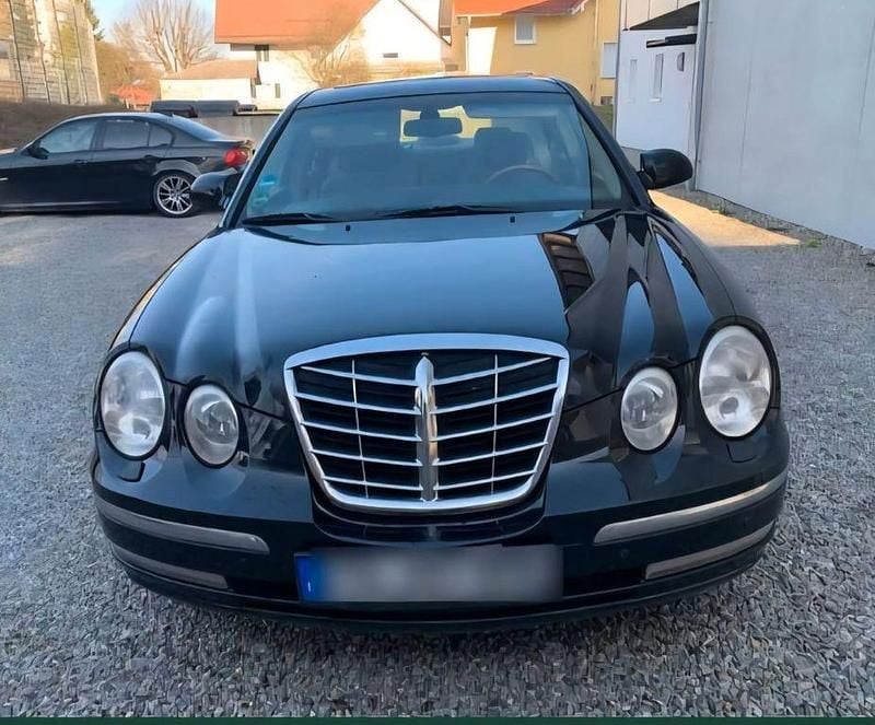 Schwarz Gebraucht 2005 Kia Opirus Limousine | 2.400 € - Bild 1/4