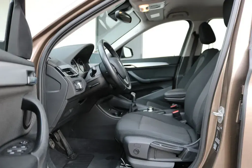 Gebraucht BMW X1 Advantage 150 PS (110 kW) 2019 Jucarobeige metallic SUV
