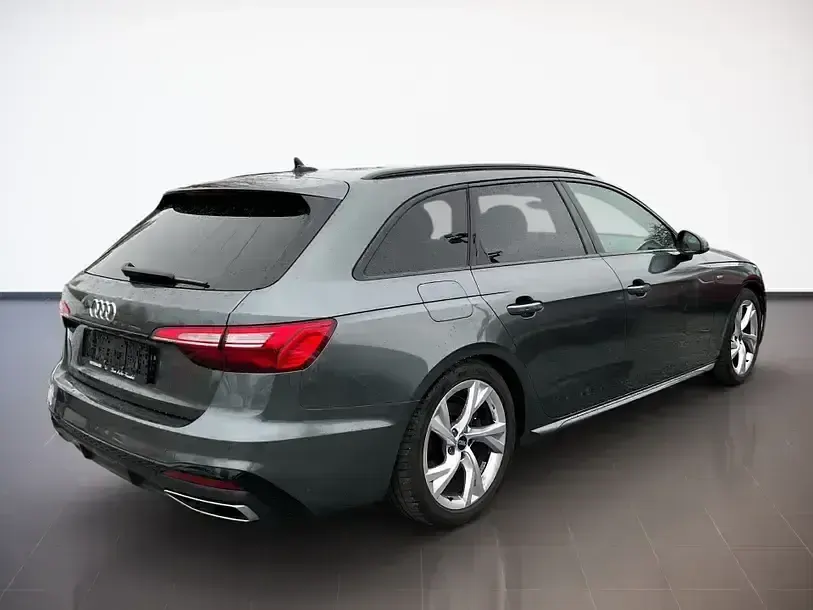 Gebraucht Audi A4 S-Line 190 PS (139 kW) 2023 Grau Kombi