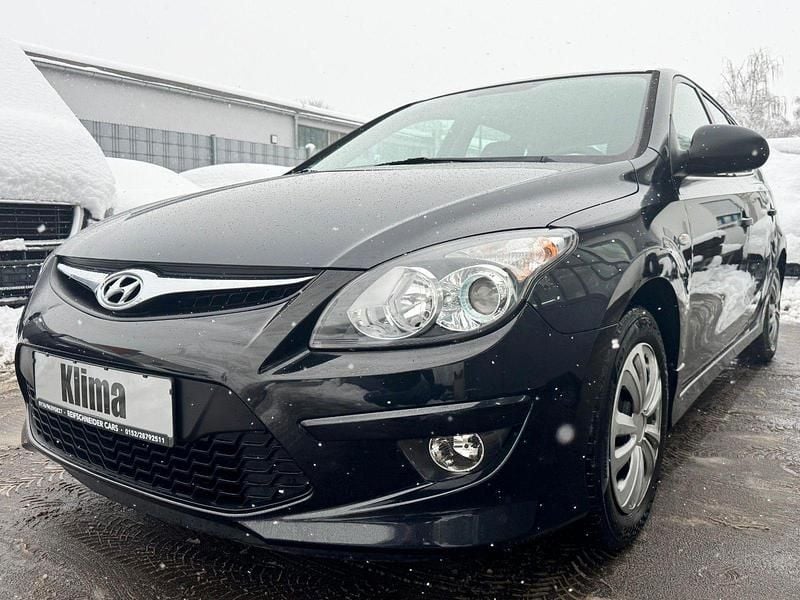 Schwarz Gebraucht 2011 Hyundai i30 Edition+ Kleinwagen | 1.490 € (Superpreis) - Bild 1/4