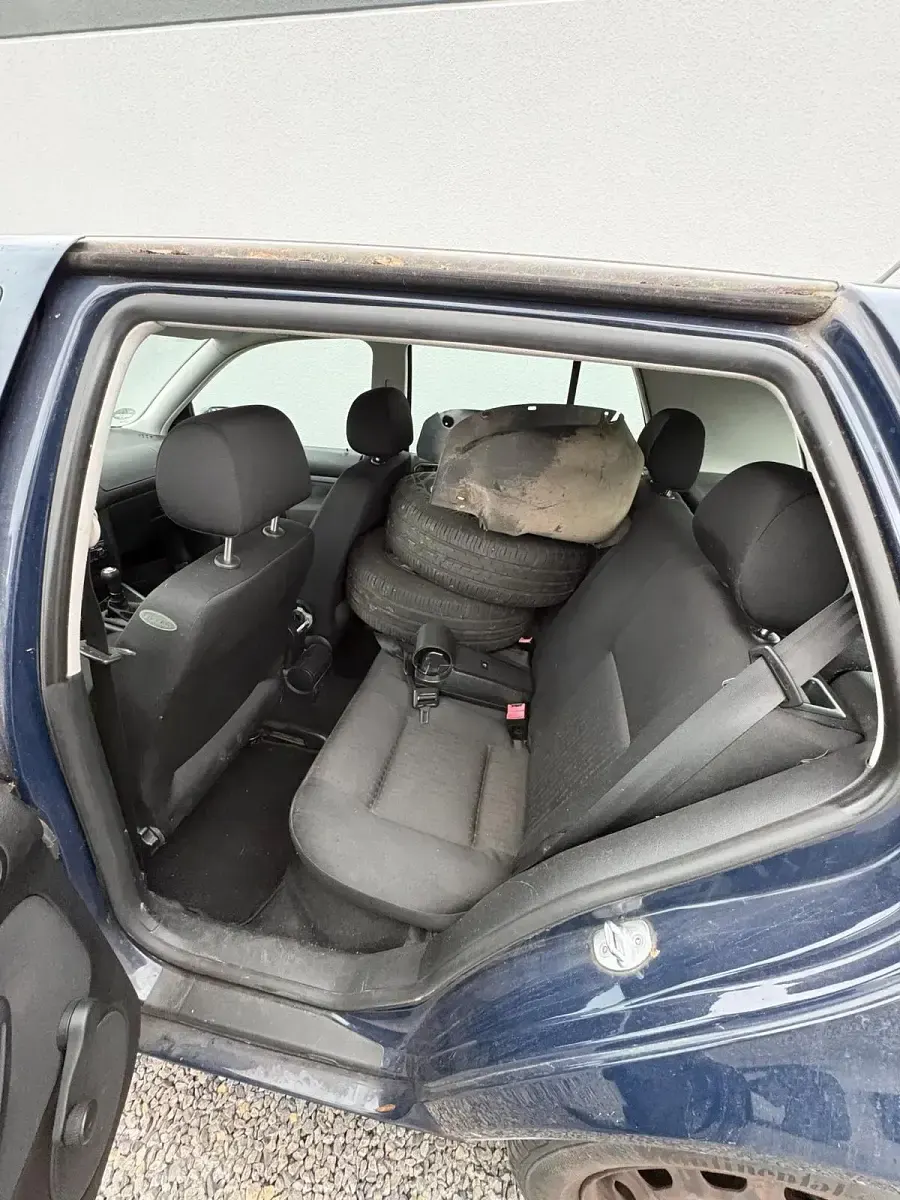 Gebraucht VW Golf IV 75 PS (55 kW) 2001 Blau Kleinwagen