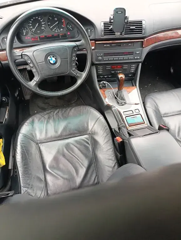 Second-hand BMW 530 184 CP (135 kW) 2000 Gri Berlinǎ