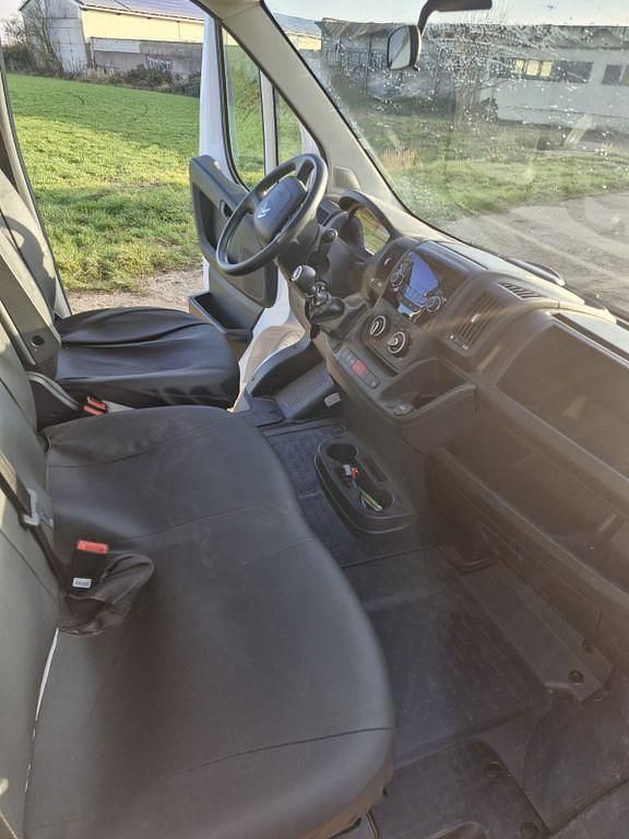 Gebraucht Citroën Jumper 140 PS (102 kW) 2023 Weiß Van / Kleinbus