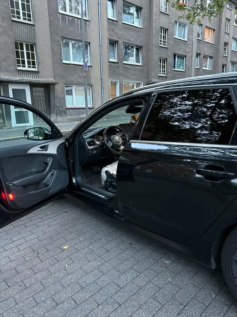 Gebraucht Audi A6 Comfort 245 PS (180 kW) 2015 Schwarz Kombi