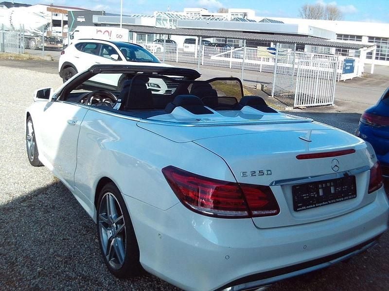 Gebraucht Mercedes E250 AMG line 204 PS (150 kW) 2013 Weiß Cabrio