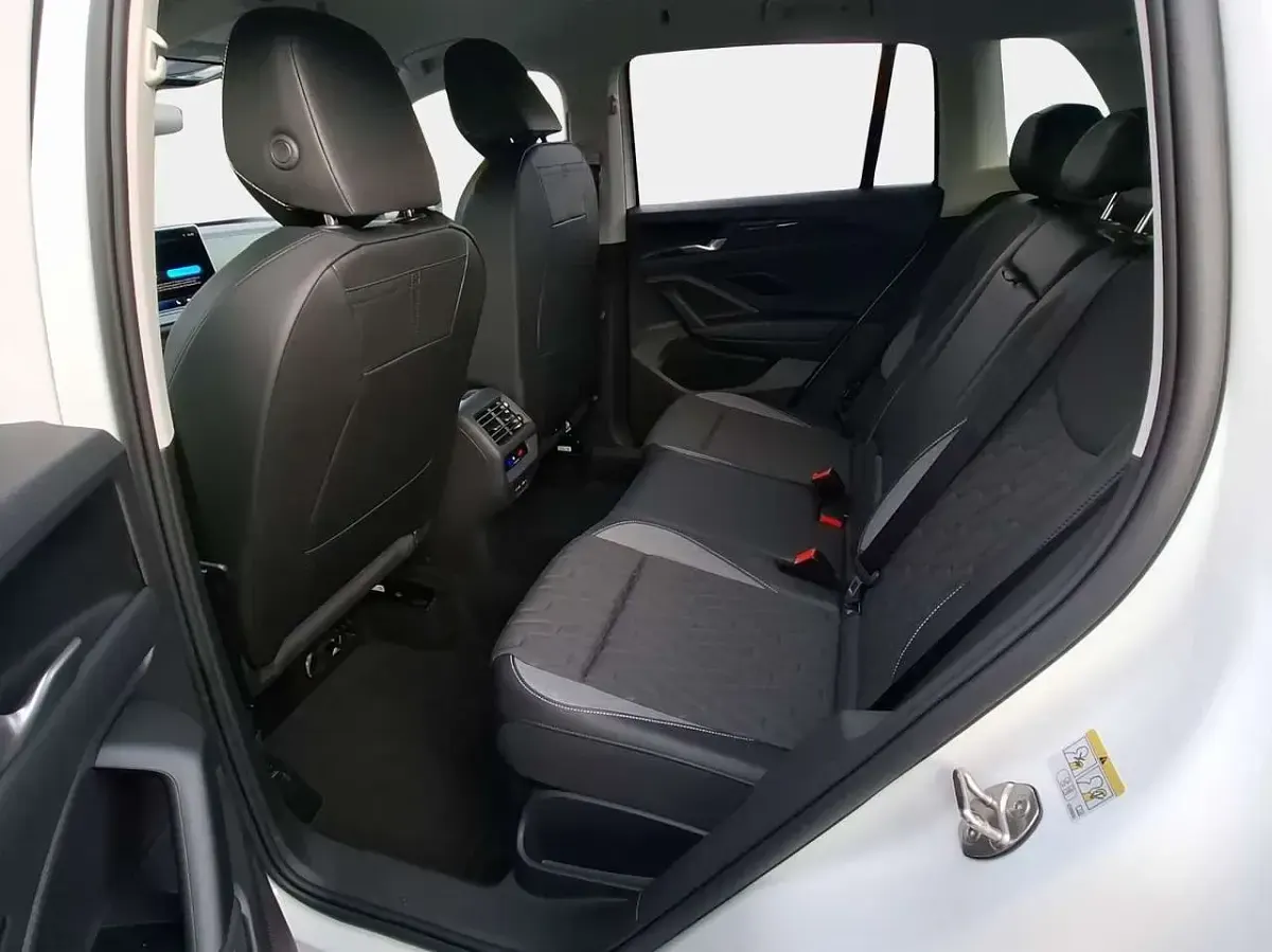 Neu VW Tiguan 131 PS (96 kW) 2026 Weiß SUV