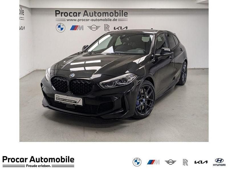 Schwarz Gebraucht 2022 BMW M135 Performance Kleinwagen | 32.780 € (Guter Preis) - Bild 1/4