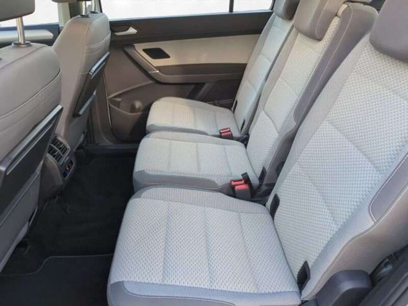 Gebraucht VW Touran Comfortline 150 PS (110 kW) 2024 Pure white Van / Kleinbus