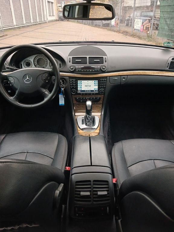 Gebraucht Mercedes E280 Avantgarde 190 PS (139 kW) 2006 Schwarz Kombi
