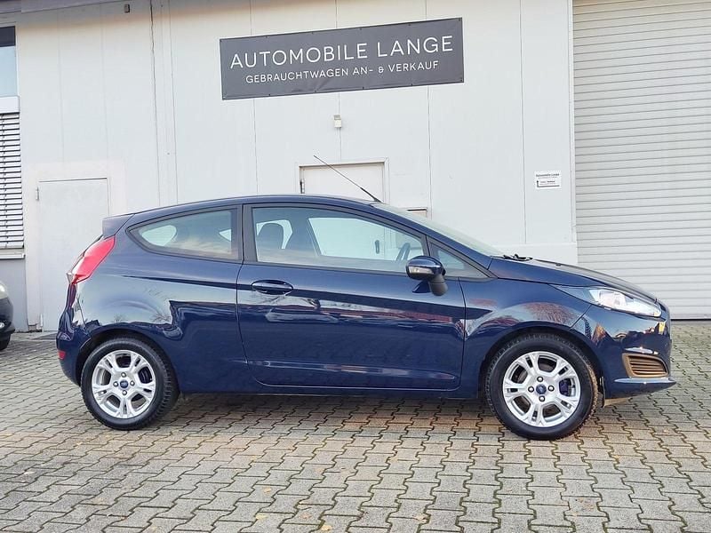 Gebraucht Ford Fiesta SYNC Edition 60 PS (44 kW) 2014 Blau Kleinwagen