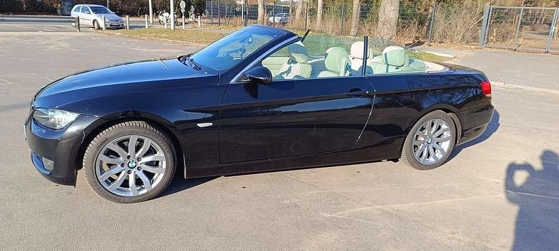 Gebraucht BMW 320 Cabriolet 170 PS (125 kW) 2007 Schwarz Cabrio