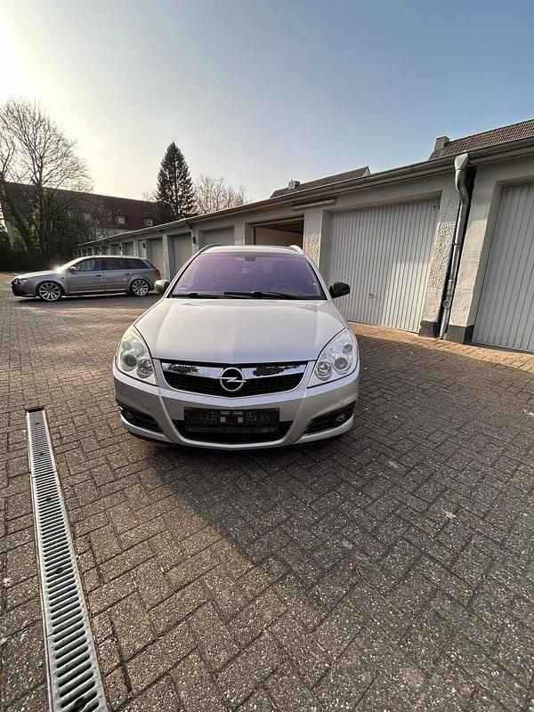 Gebraucht Opel Vectra 150 PS (110 kW) 2006 Silber Kombi