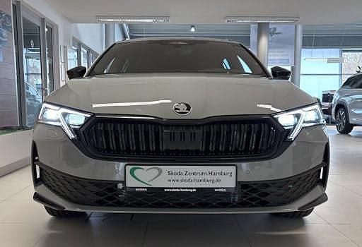 Neu Skoda Octavia SportLine 150 PS (110 kW) 2026 Grau Kombi