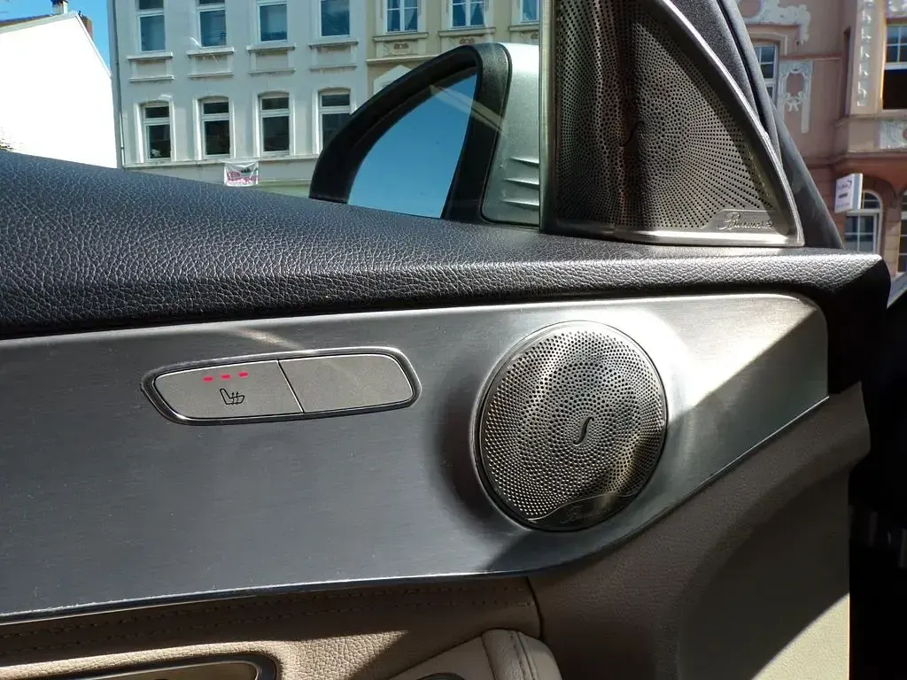 Gebraucht Mercedes C200 Avantgarde 184 PS (135 kW) 2014 Silber Limousine