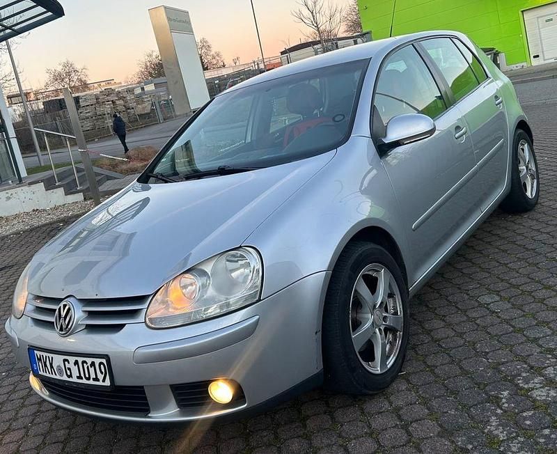Silber Gebraucht 2007 VW Golf Comfortline Limousine | 2.900 € (Fairer Preis) - Bild 1/4