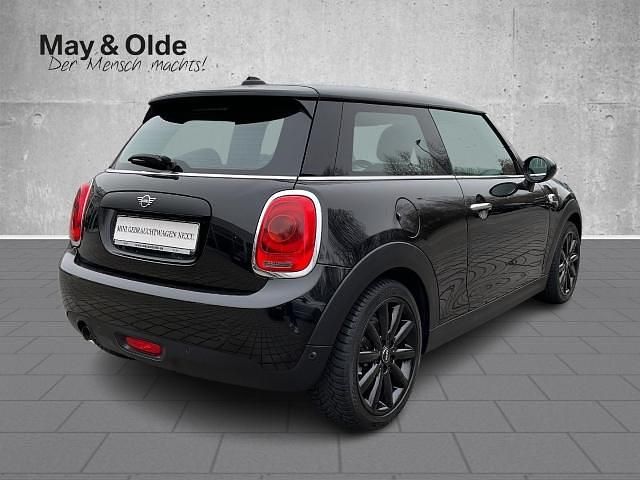 Second-hand Mini ONE 102 CP (75 kW) 2018 Negru Hatchback