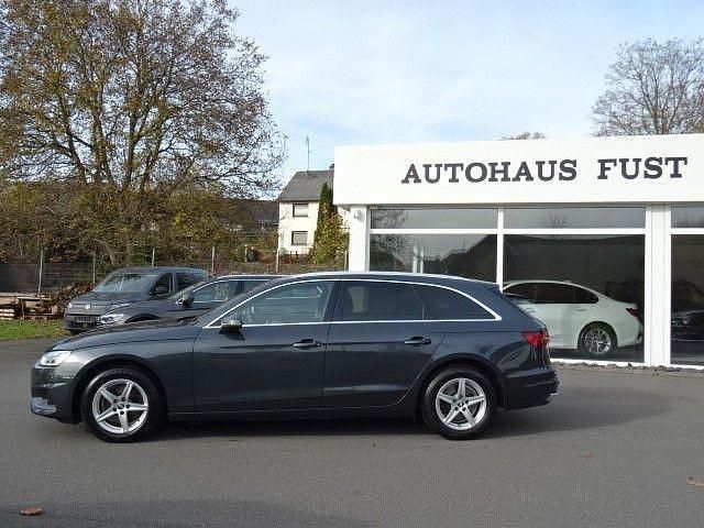 Gebraucht Audi A4 136 PS (100 kW) 2020 Grau Kombi