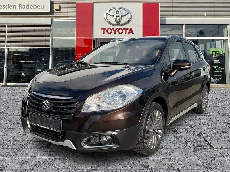 Braun Gebraucht 2015 Suzuki SX4 S-Cross Comfort SUV | 8.990 € (Fairer Preis) - Bild 1/3