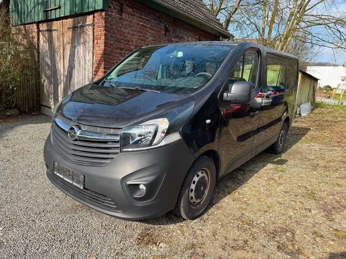 Gebraucht Opel Vivaro S 125 PS (91 kW) 2017 Schwarz Van / Kleinbus