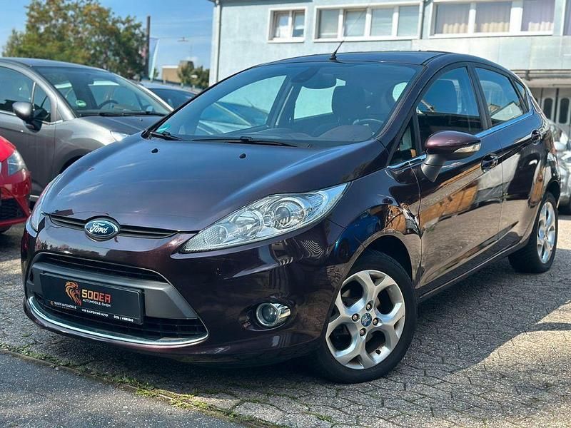 Violett Gebraucht 2009 Ford Fiesta Titanium Kleinwagen | 4.999 € (Etwas zu teuer) - Bild 1/4